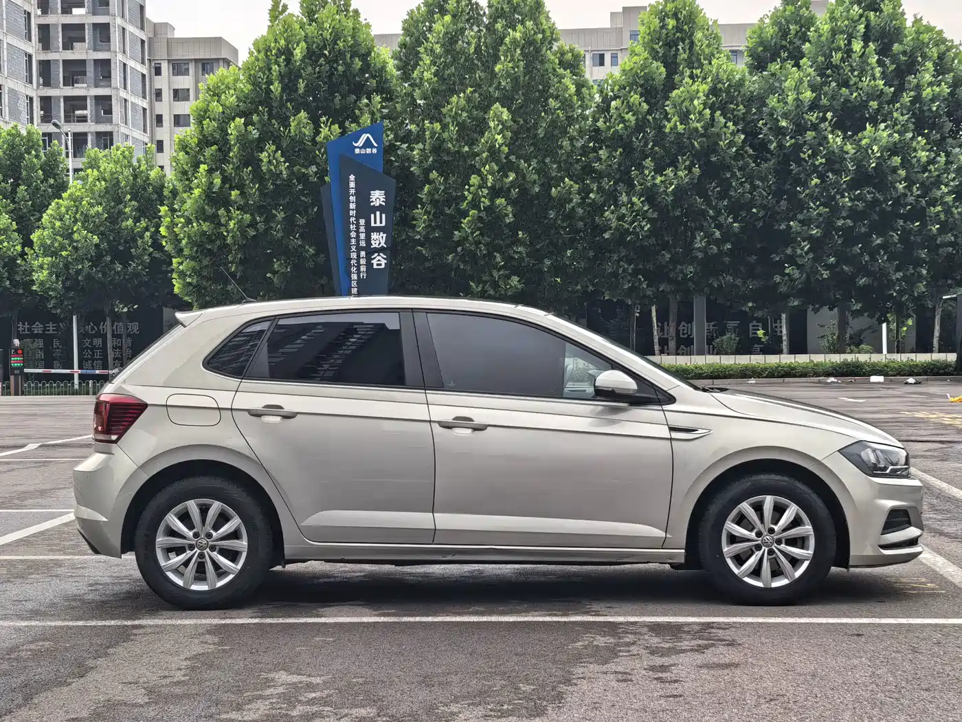 Фото 4 - Volkswagen Polo