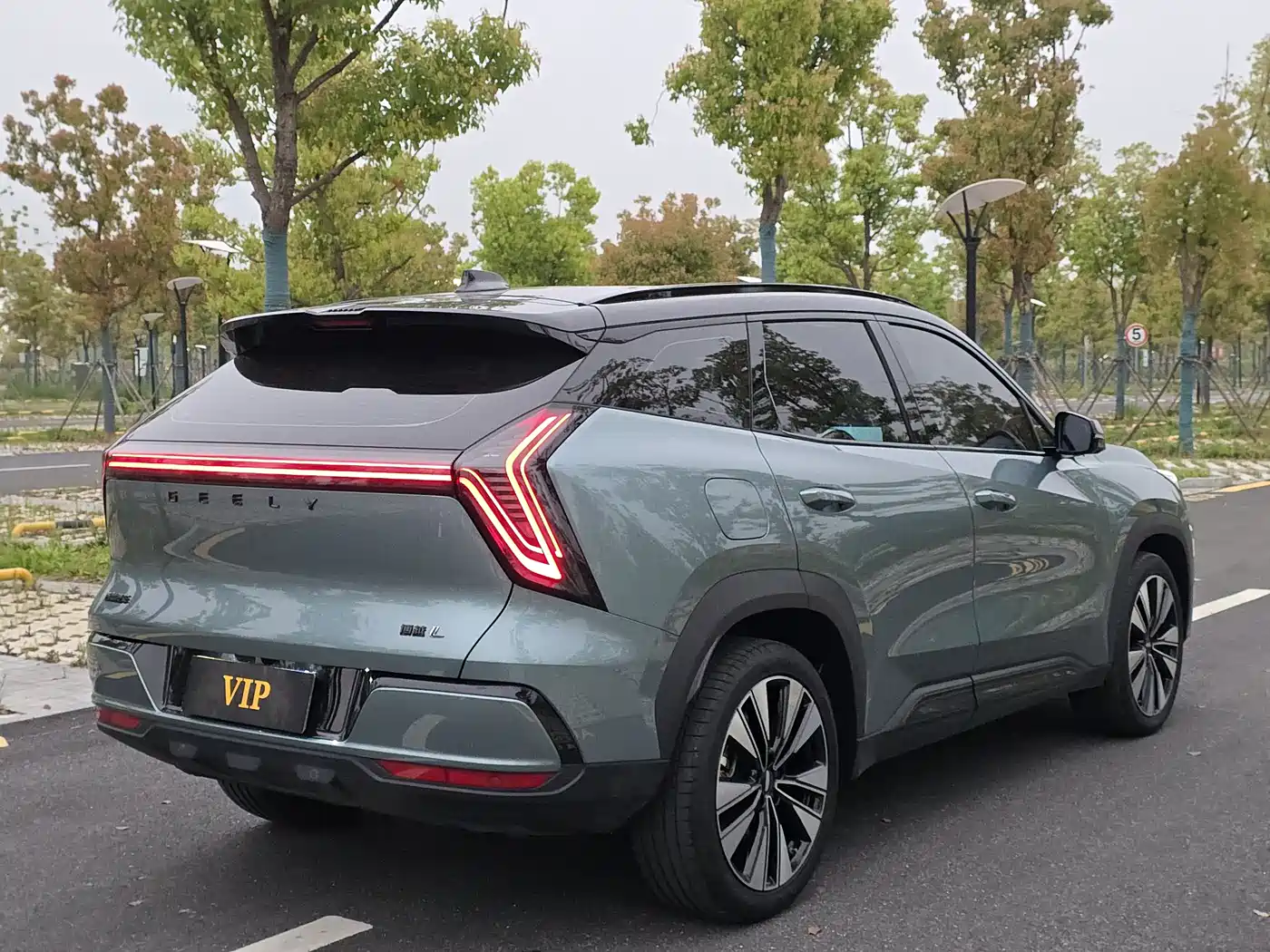 GEELY AUTOMOBILE BOYUE L