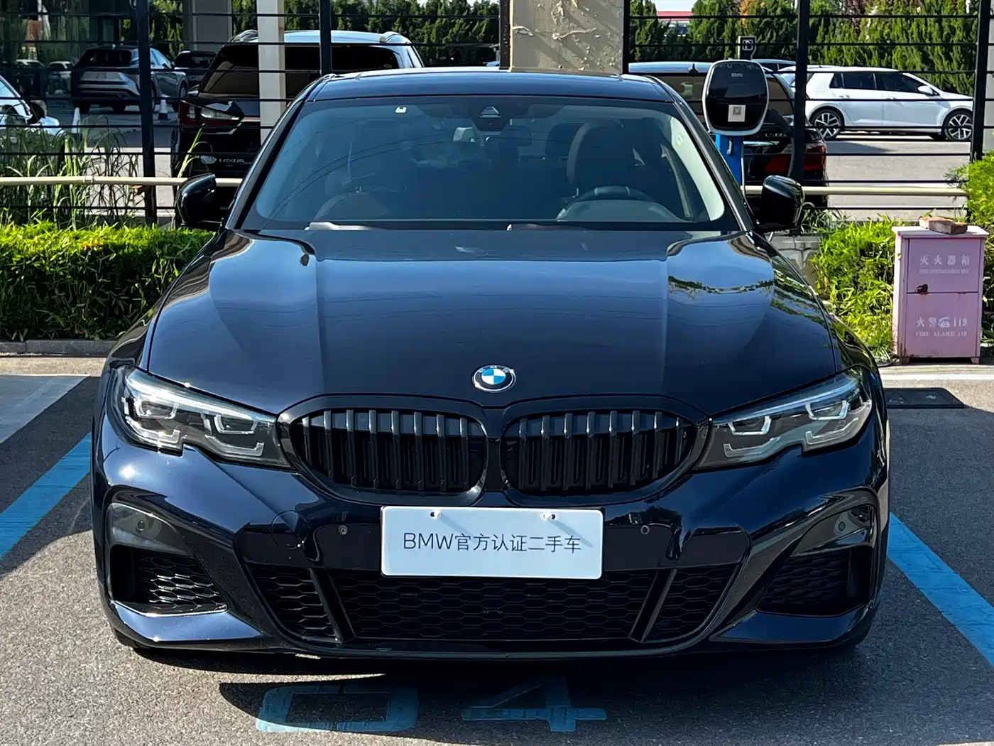 BMW 3 Series 2022 325i M Sport Shadow Edition фото 4