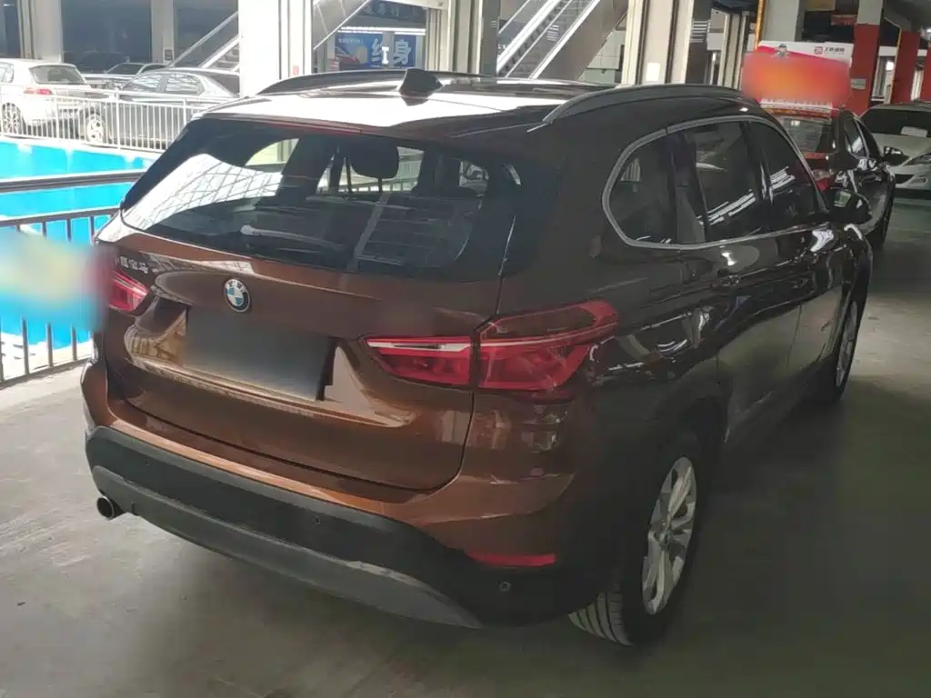 Фото 7 - BMW X1