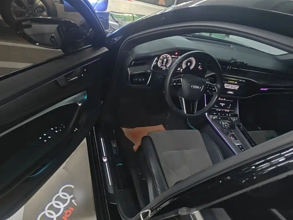 Audi A6L New Energy 2020 55 TFSI e quattro фото 16