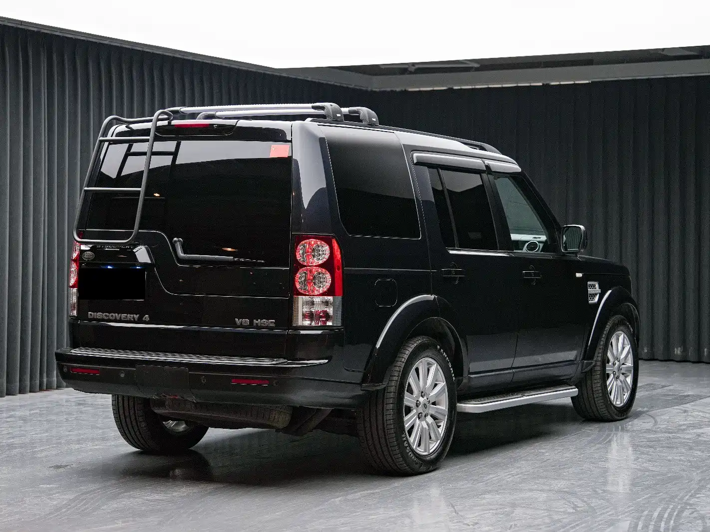 Photo 7 - Land Rover Discovery