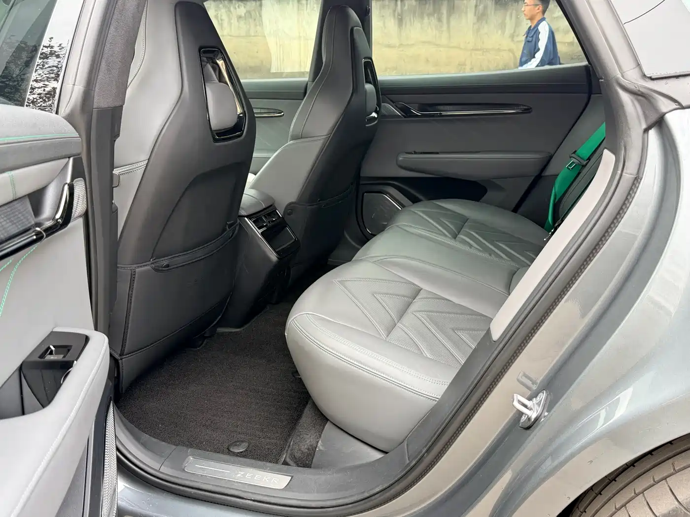 ZEEKR EXTREME KRYPTON 001