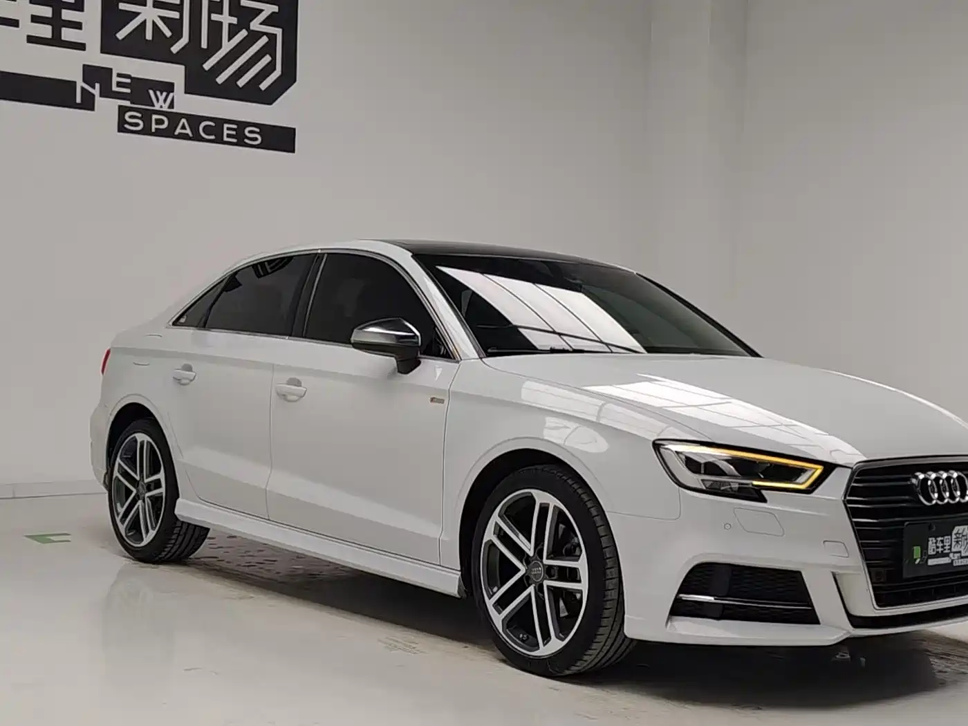 Audi A3 2017 Limousine 35 TFSI Sport фото 3