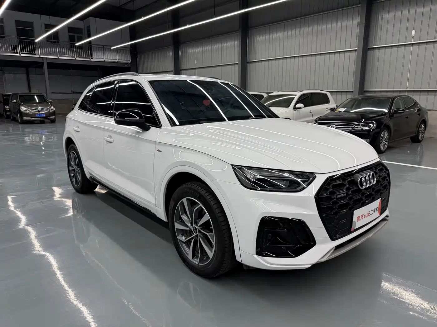 Audi Q5L 2023 40T Luxury Dynamic фото 3