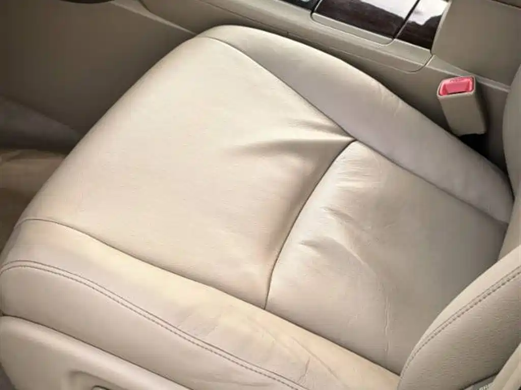 Toyota Highlander 2012 2.7L 2WD 7-Seater Luxury Edition фото 6