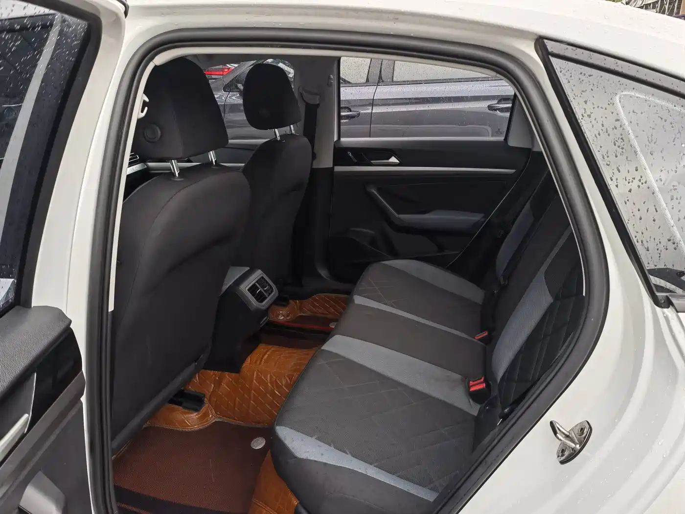 Volkswagen Lavida 2024 Model 1.5L Automatic Delight Edition фото 7