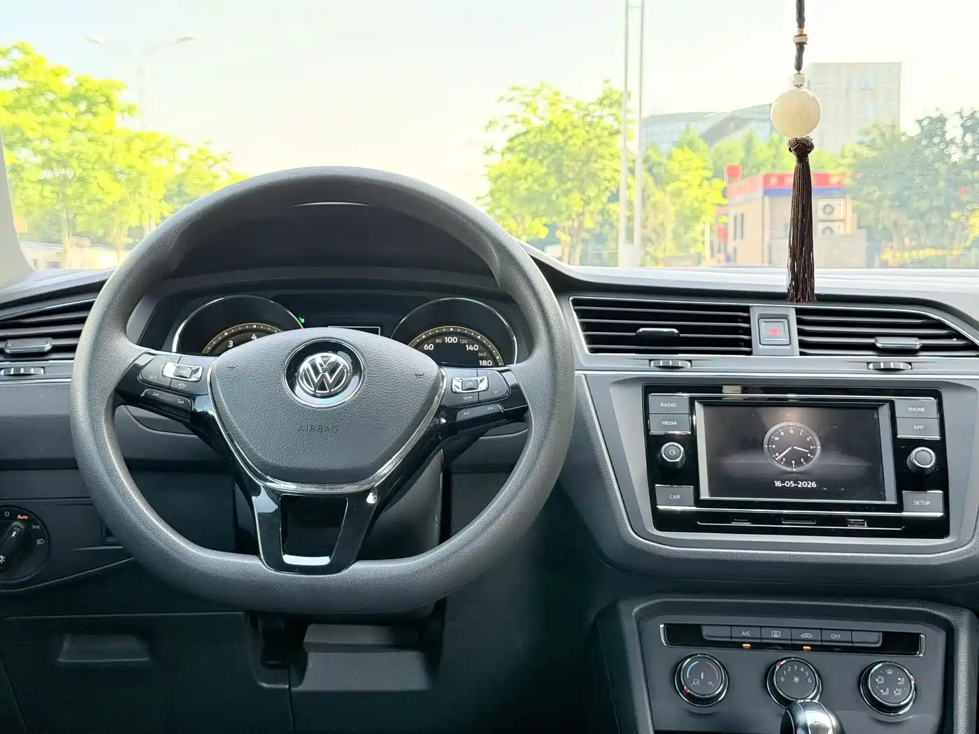 Volkswagen Tiguan L 2020 330TSI Auto 2WD Trend China VI фото 12