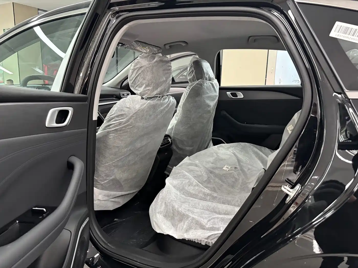 Geely Galaxy Galaxy Stellar 6 2025 60km Voyager Edition фото 12