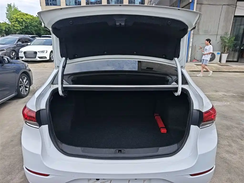 Buick Excelle 2019 15T DCT Progressive Type China VI фото 19