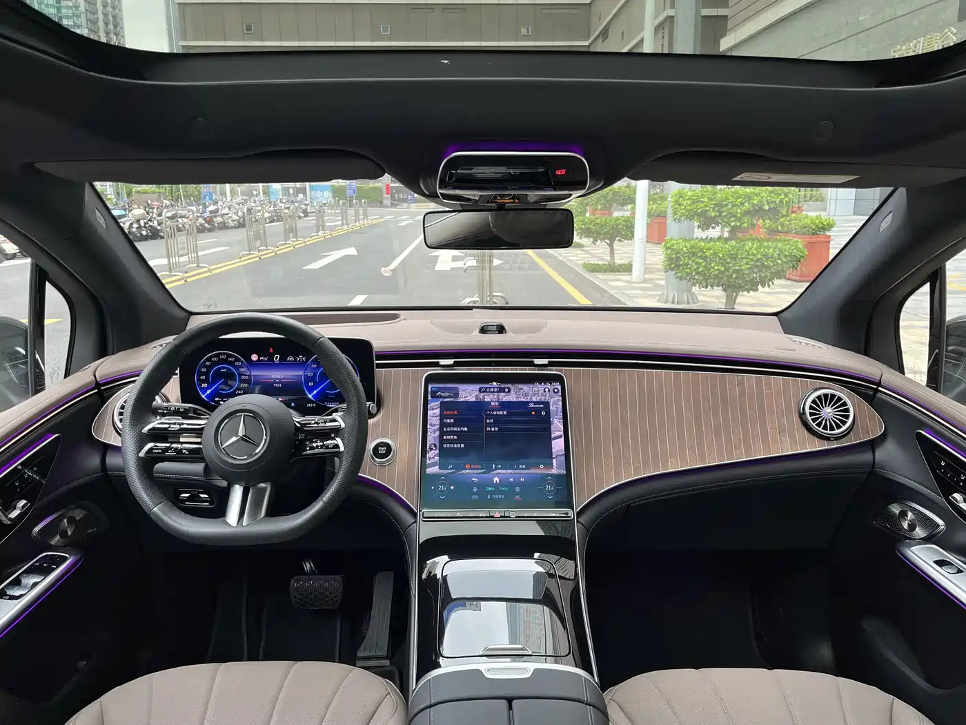 Mercedes-Benz EQE SUV 2024 500 4MATIC Luxury Edition фото 12