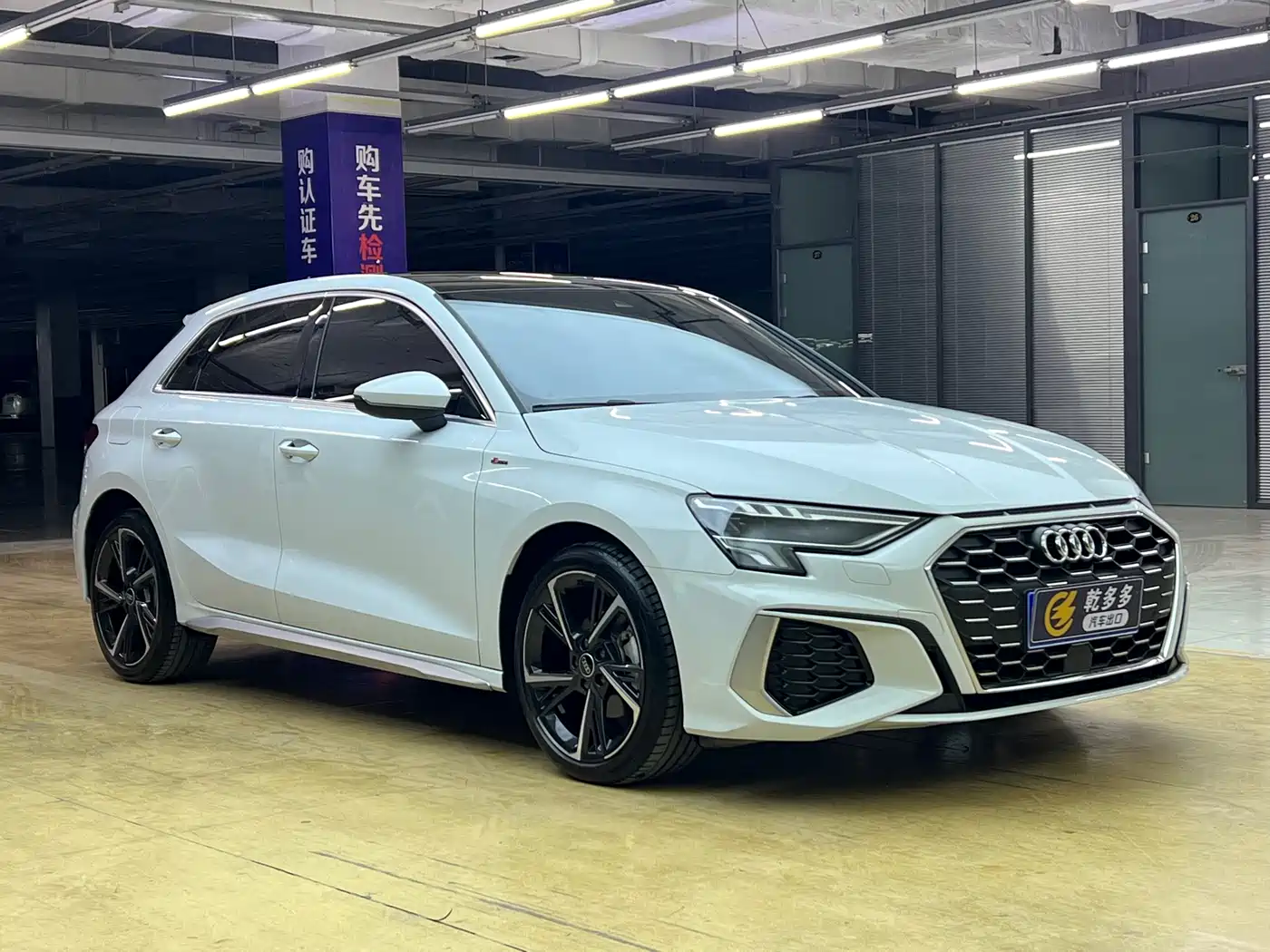Audi A3 2023 Sportback 35 TFSI Fashion Sport фото 3