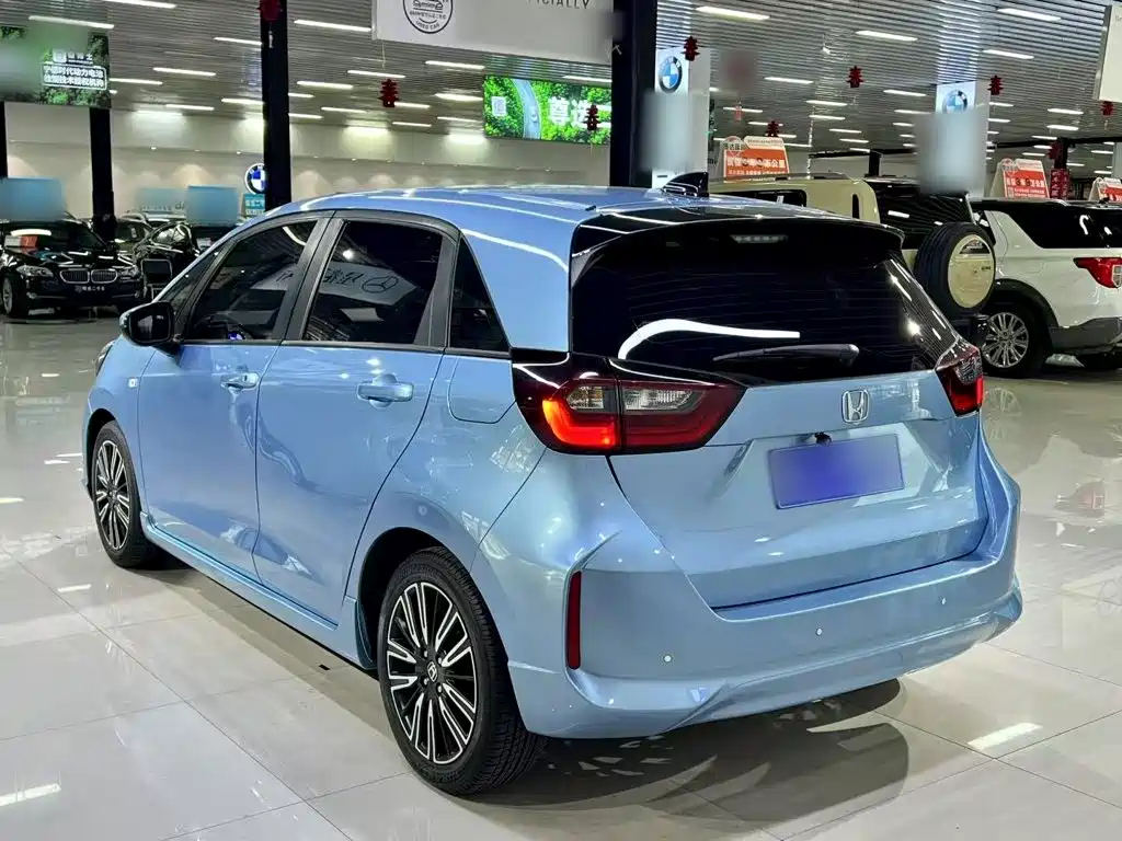 Фото 12 - Honda Fit