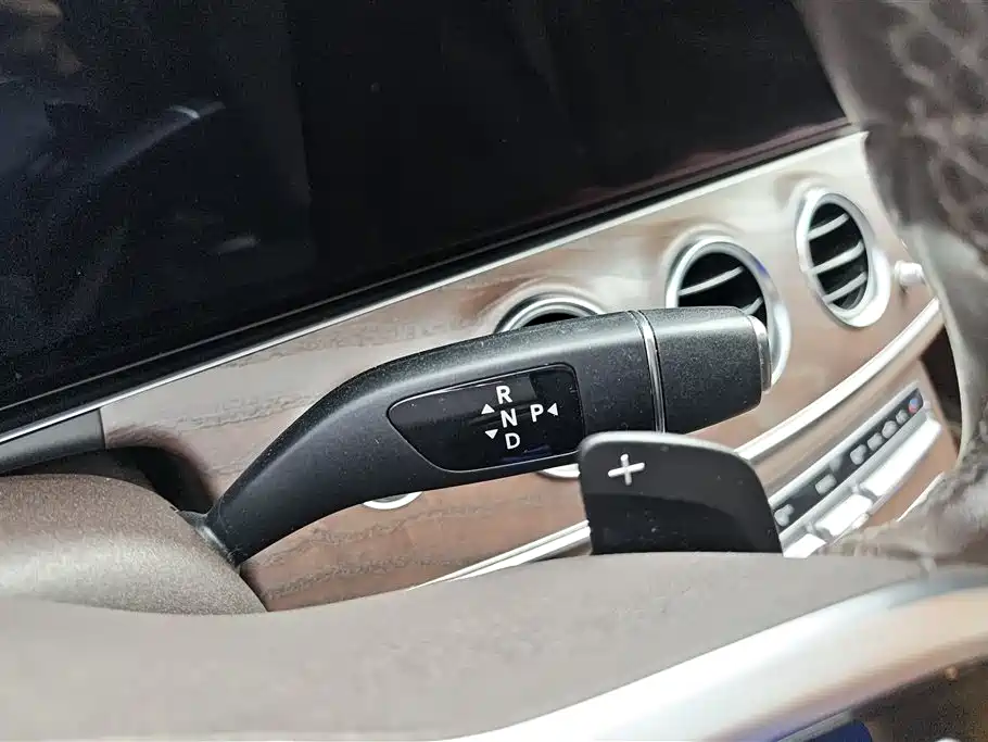 Mercedes-Benz E-Class 2019 E 260 L фото 16