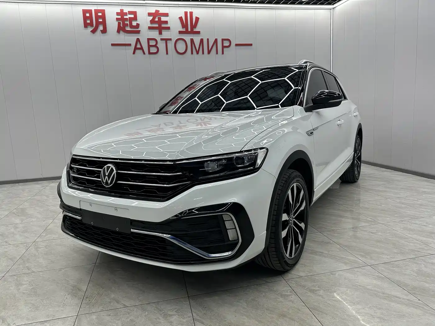 VOLKSWAGEN T ROC EXPLORING SONGS
