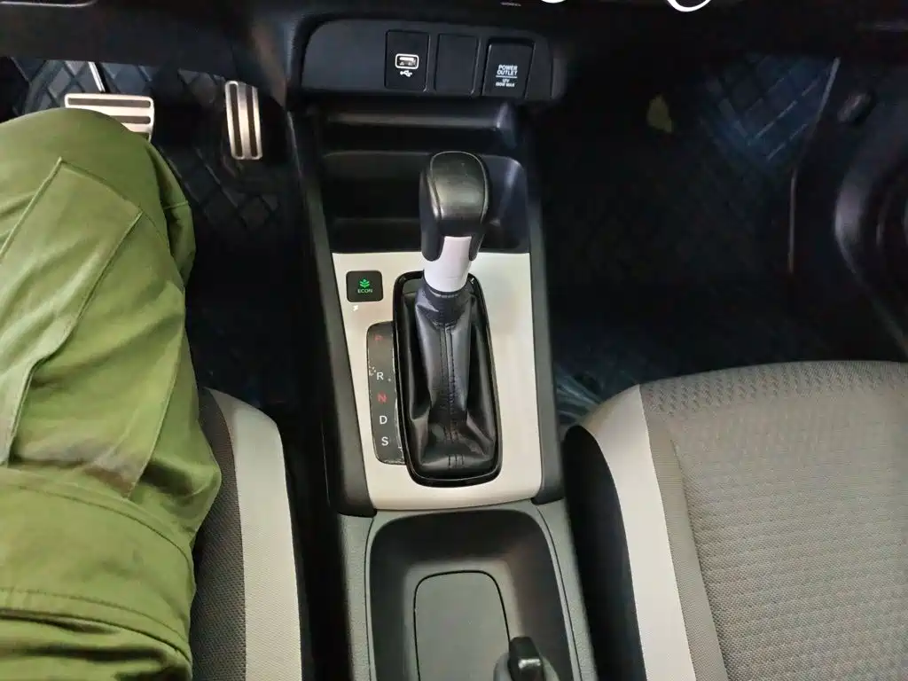 Фото 11 - Honda Fit
