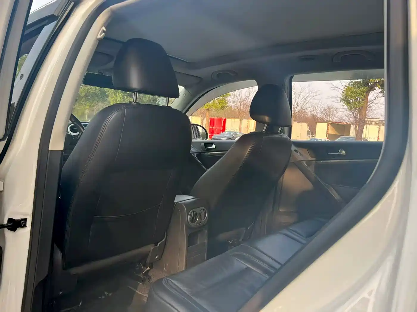 Volkswagen Tiguan 2012 1.8TSI Automatic 2WD Metro Edition фото 8