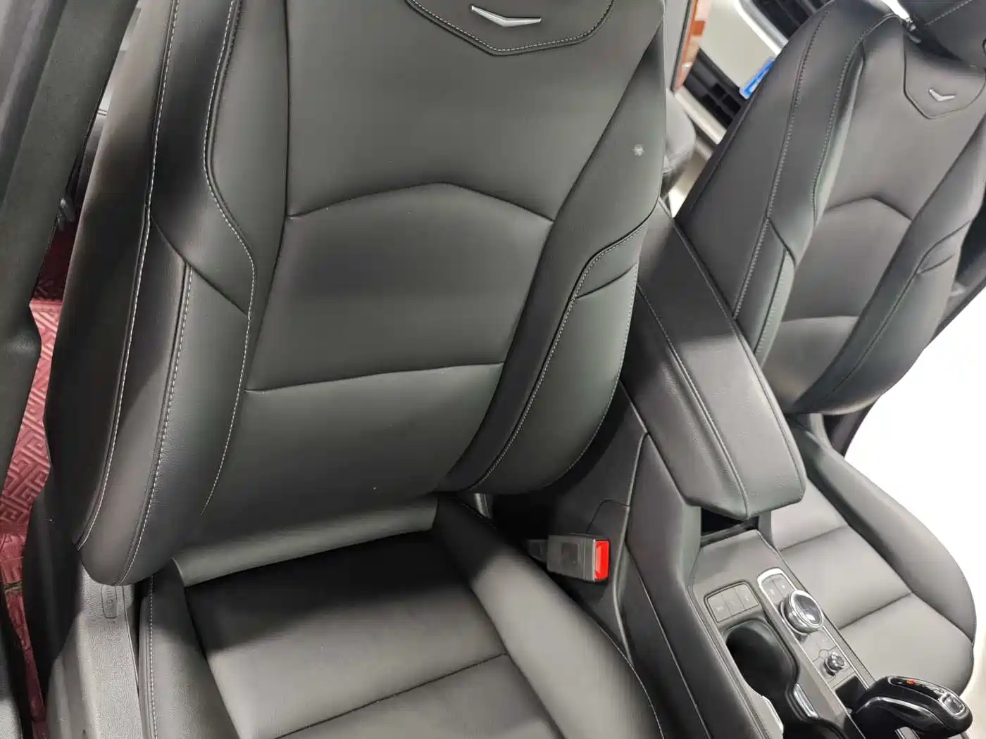 Cadillac XT4 2018 Model 28T 2WD Luxury фото 10