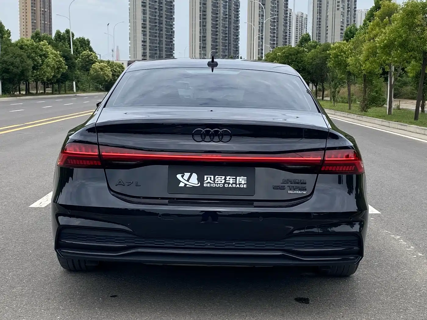 Фото 5 - Audi A7L