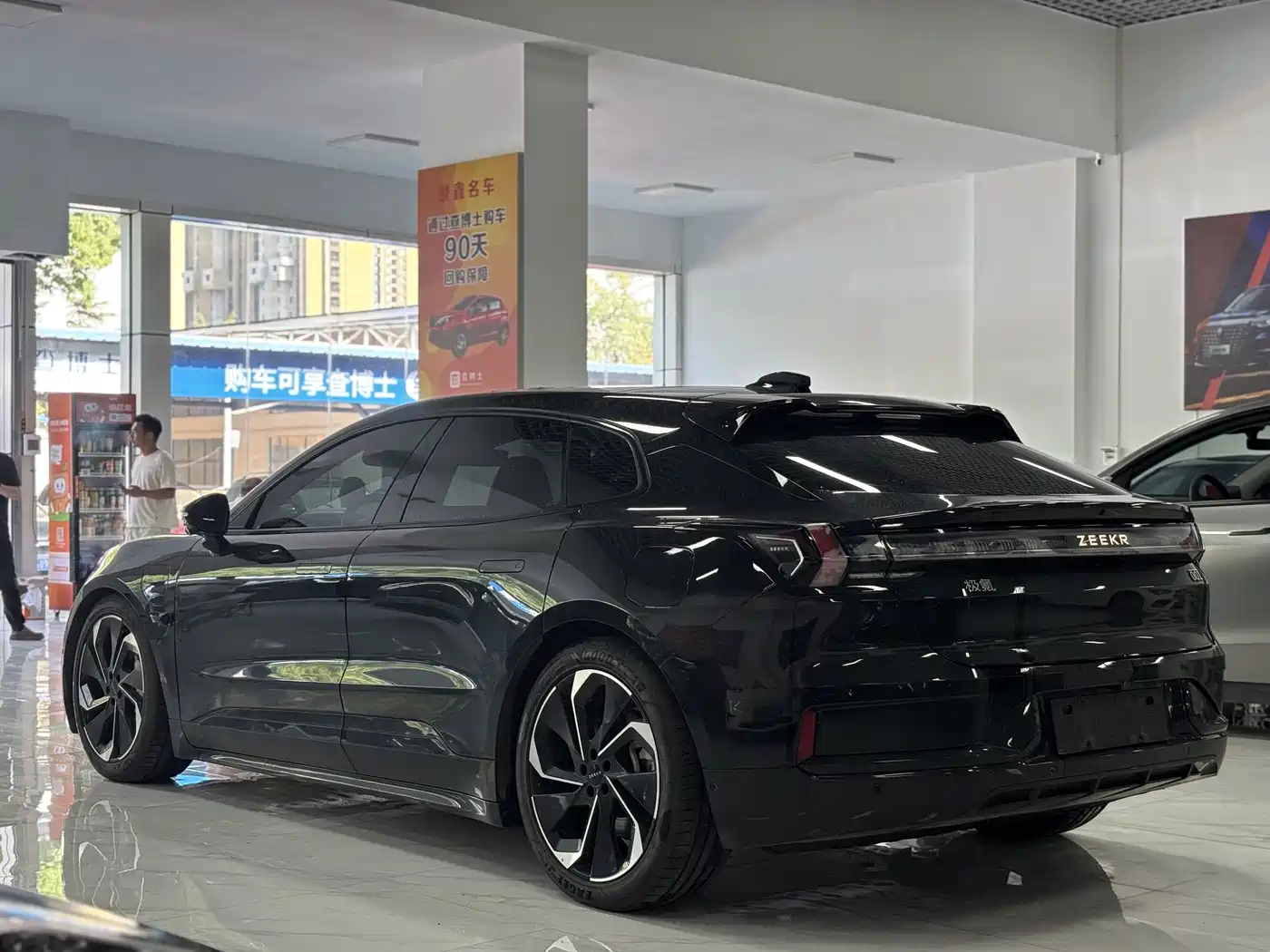 ZEEKR EXTREME KRYPTON 001