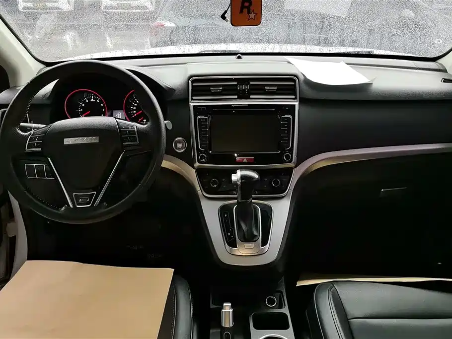 Haval M6 2017 1.5T Automatic 2WD Elite фото 12