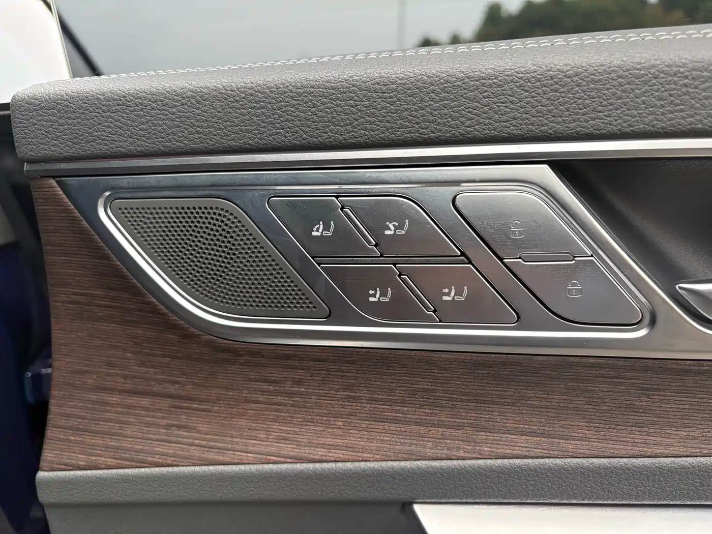 Фото 16 - Audi A7L