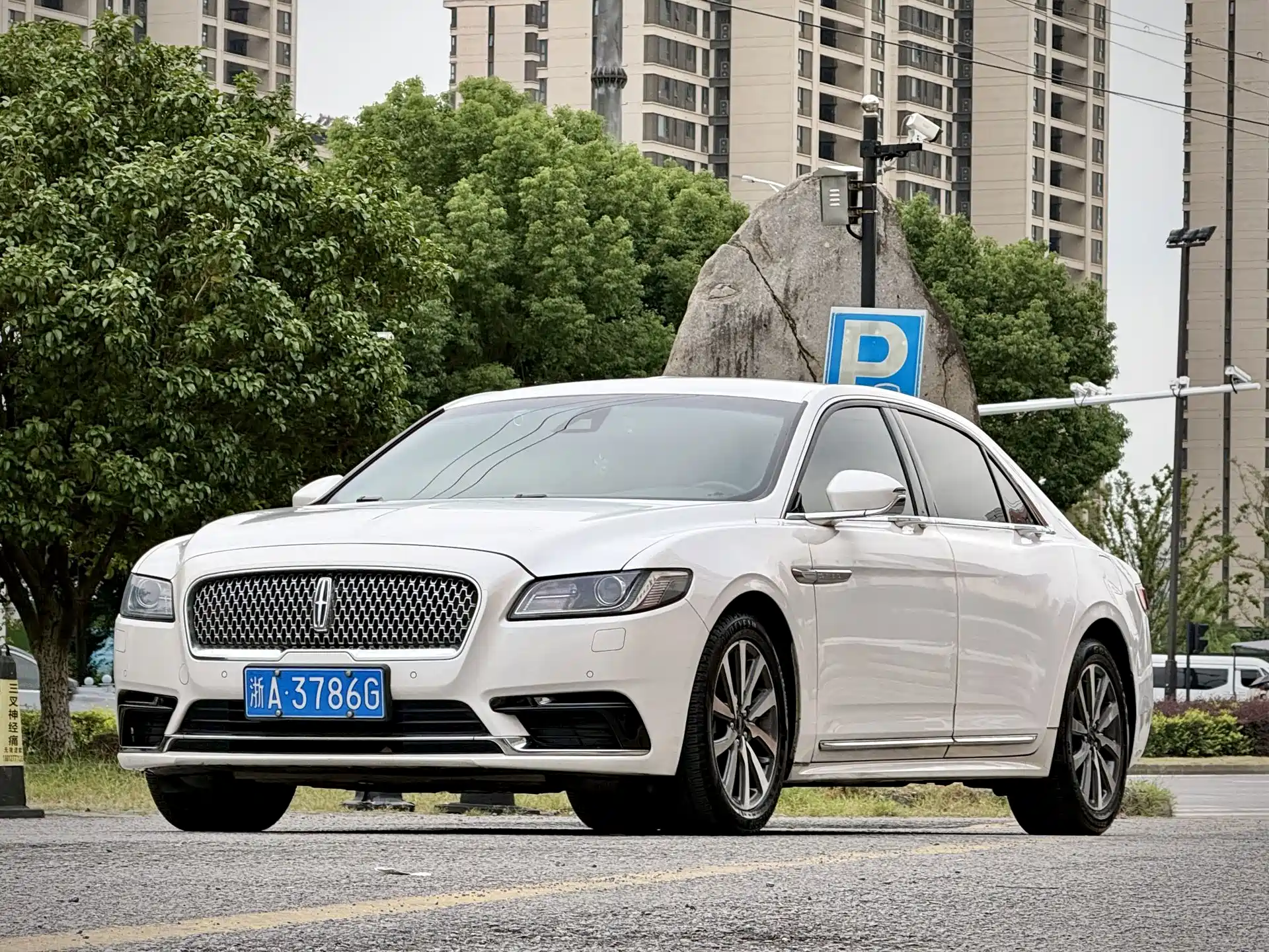Фото 4 - Lincoln Continental