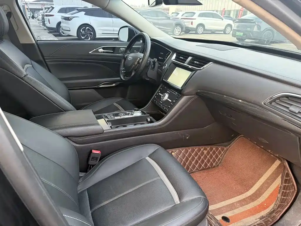 Фото 6 - Ford Taurus