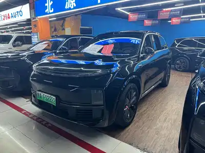 Li Auto L8