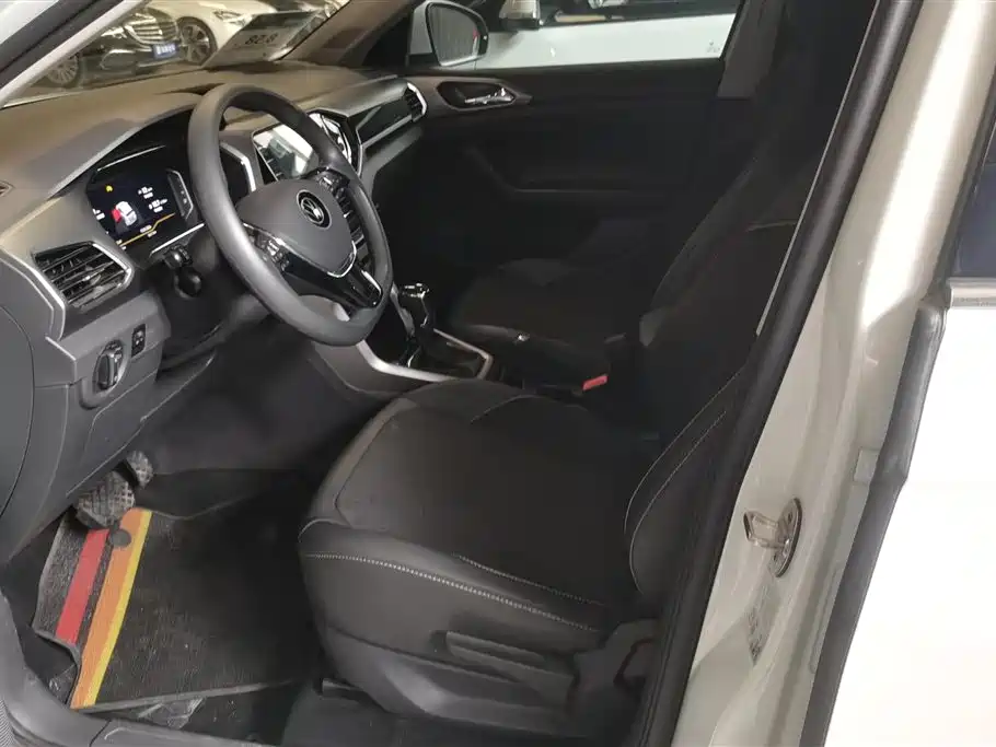 Volkswagen T-Cross 2023 280TSI DSG Luxury Edition фото 9