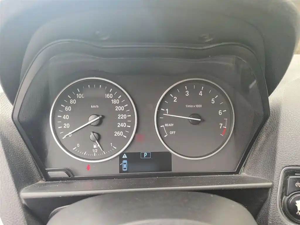 BMW 1 Series (Import) 2013 Facelift 116i Leading Model фото 4