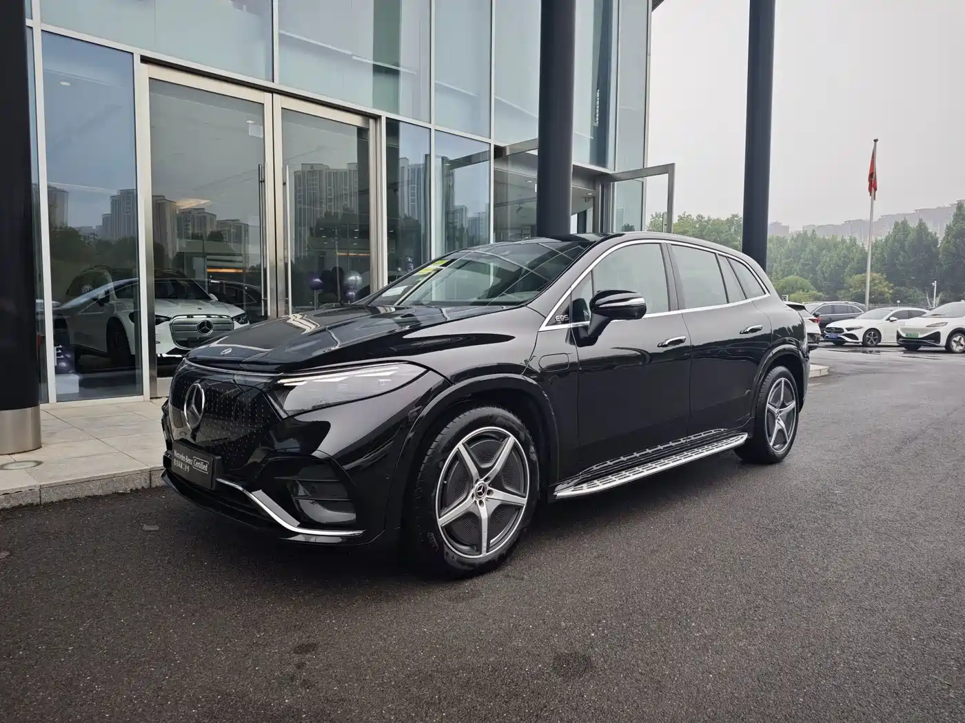 Mercedes-Benz EQS SUV 2026 2025 Model 500 4MATIC