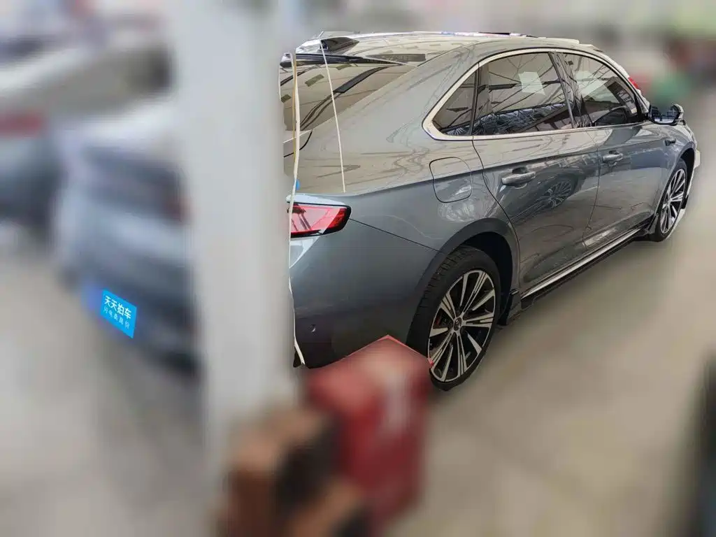 Фото 2 - Geely Preface