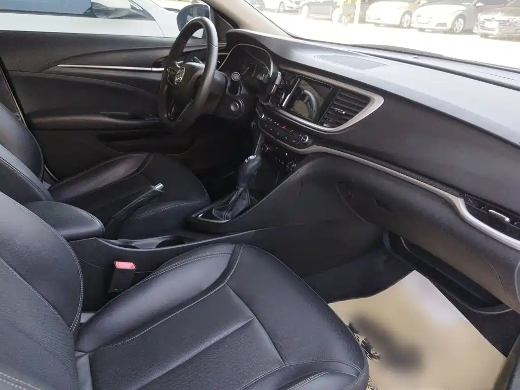 Фото 18 - Buick Excelle