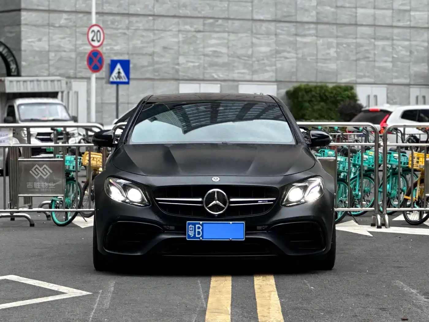 Mercedes-Benz E-Class AMG 2018 AMG E 63 S 4MATIC+ Special Edition фото 2