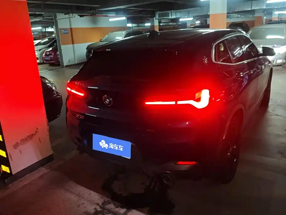 Photo 3 - BMW X2