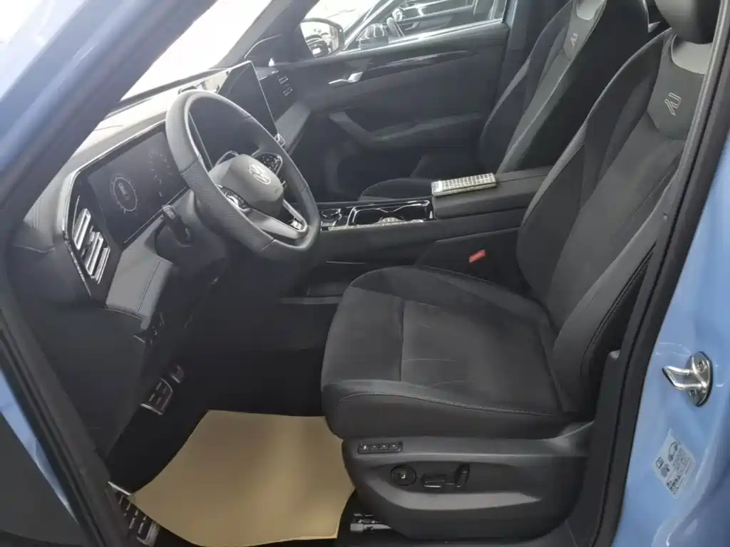 Volkswagen Tiguan L 2025 2026 PRO 380TSI 4WD R-Line Smart Premium Edition