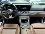 Photo 16 - Mercedes-Benz E-Class