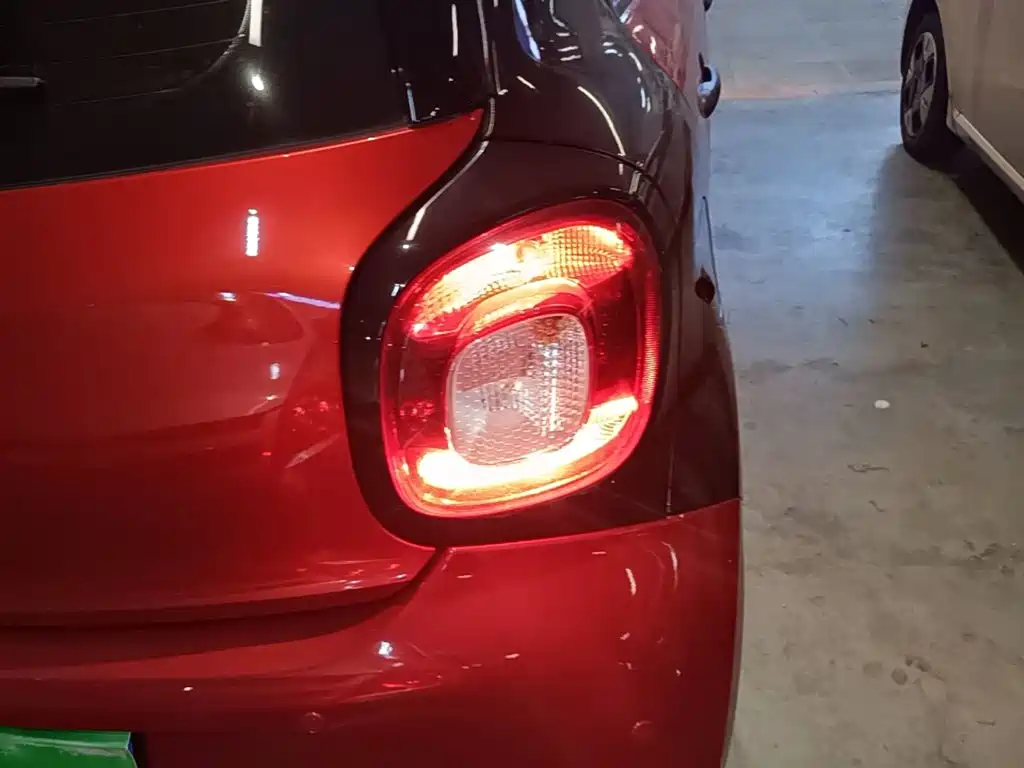 smart forfour 2018 2018 1.0L 52kW Agile Edition