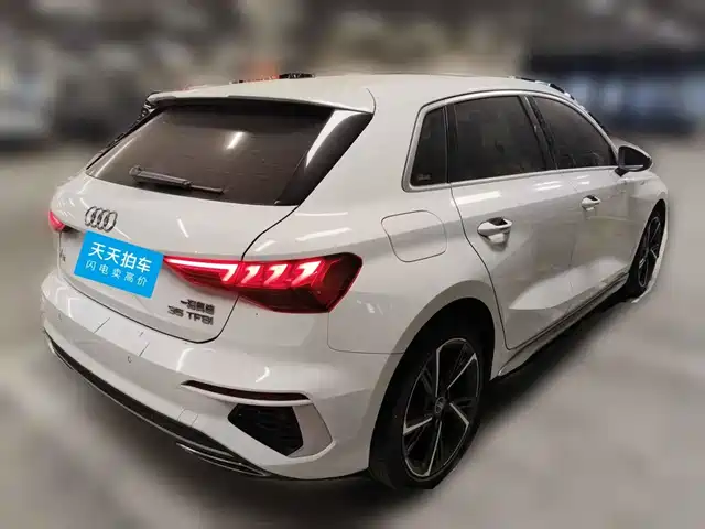 Audi A3 2024 Model Sportback 35 TFSI Fashion Sport — фото 5