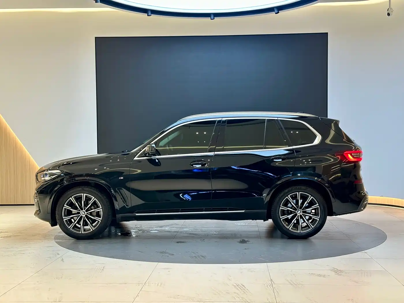 BMW X5 (Import) 2021 xDrive30i M Sport Package фото 6