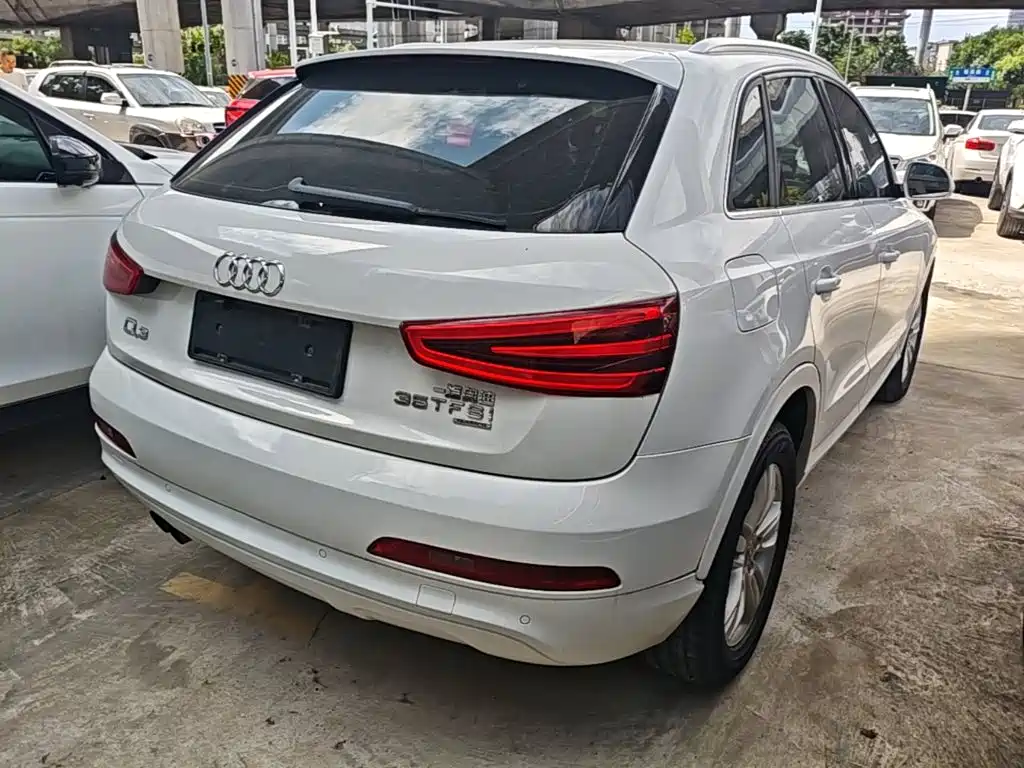Фото 7 - Audi Q3