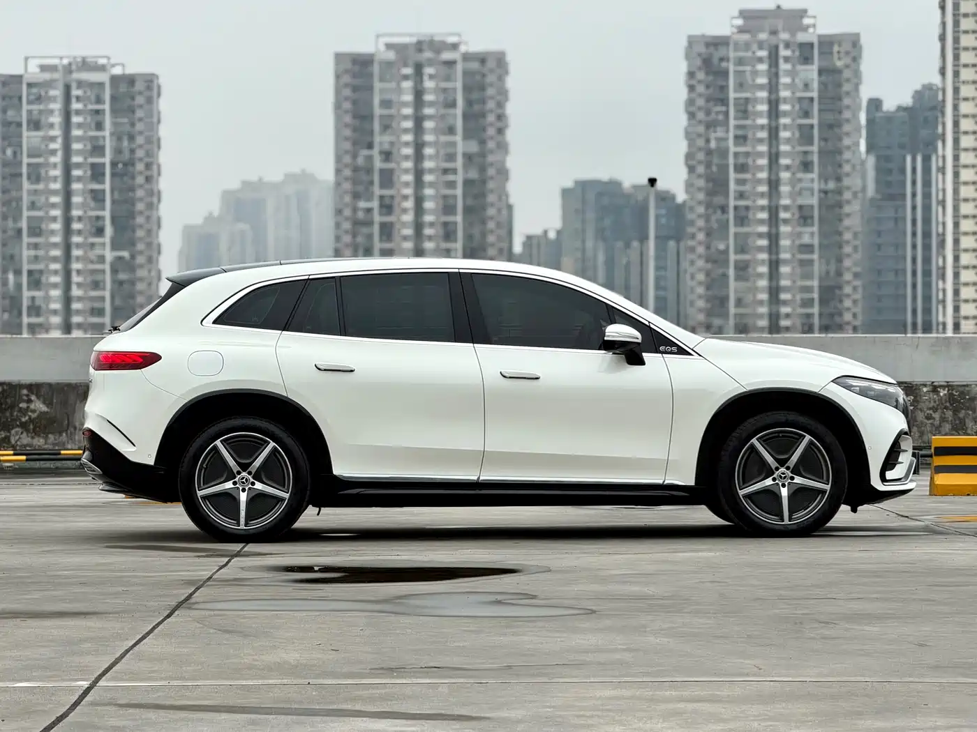 Mercedes-Benz EQS SUV 2023 450 4MATIC Pioneer Edition фото 6