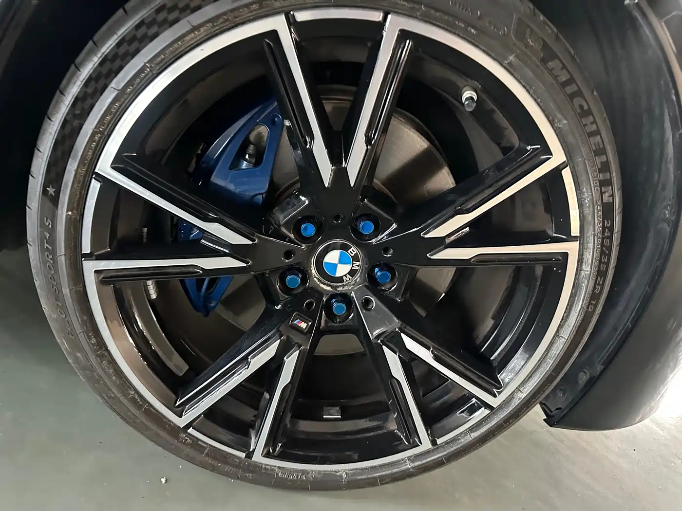 BMW M240i 2024 M240i фото 15