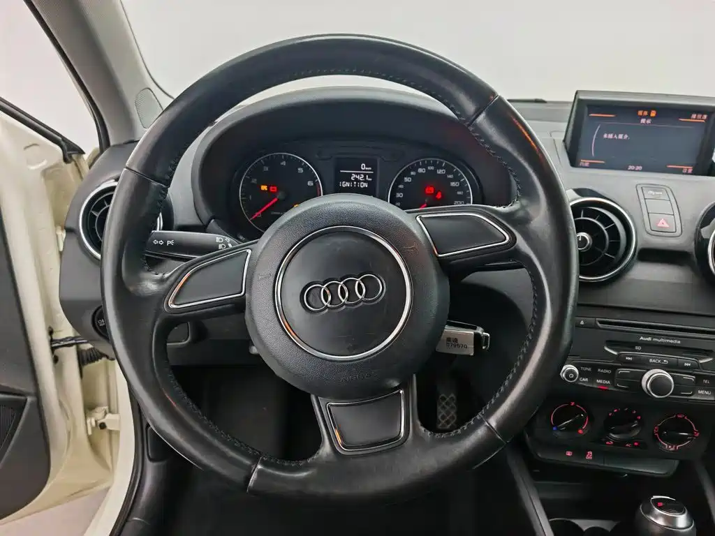 Audi A1 2013 2012 1.4 TFSI Urban