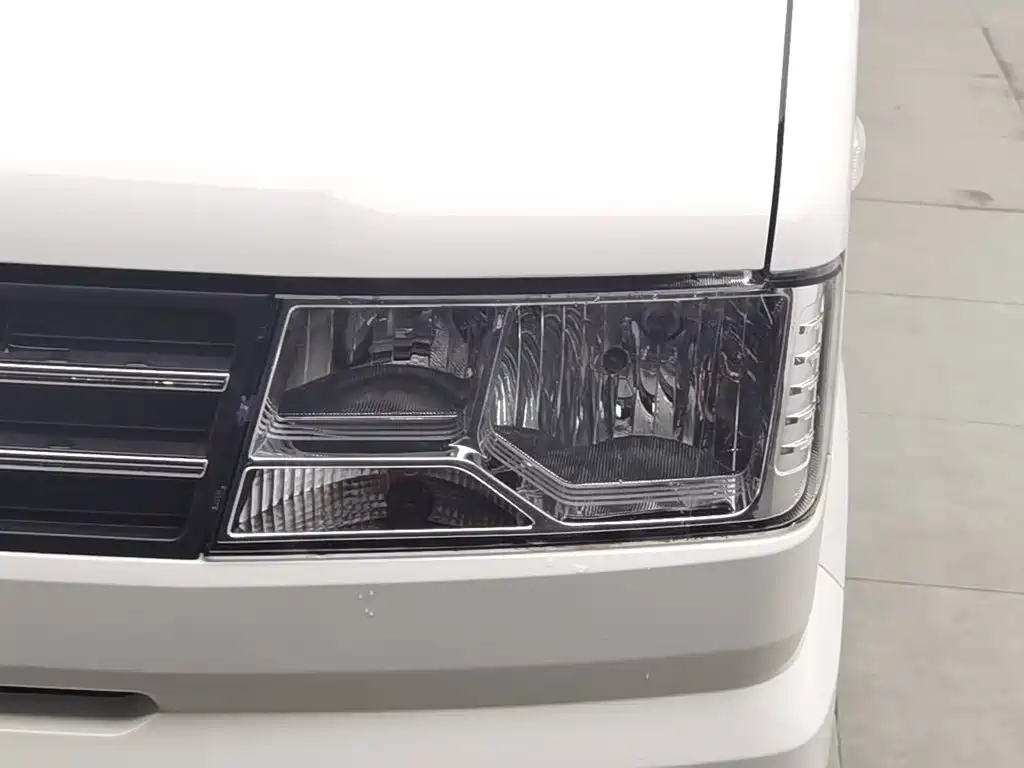 Photo 7 - Dongfeng Xiaokang C36