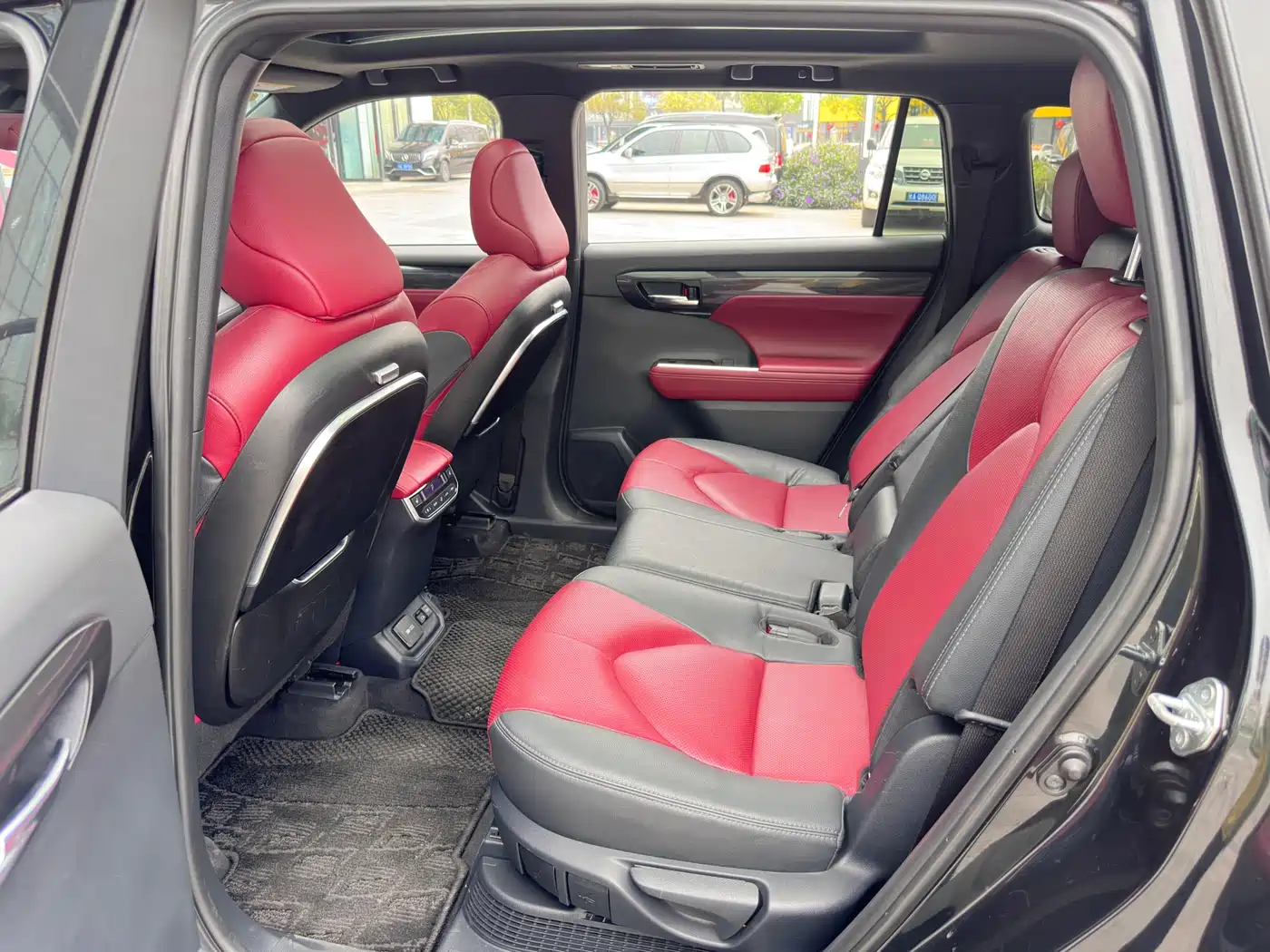 Toyota Crown Kluger 2021 2.5L HEV AWD Flagship Edition фото 13