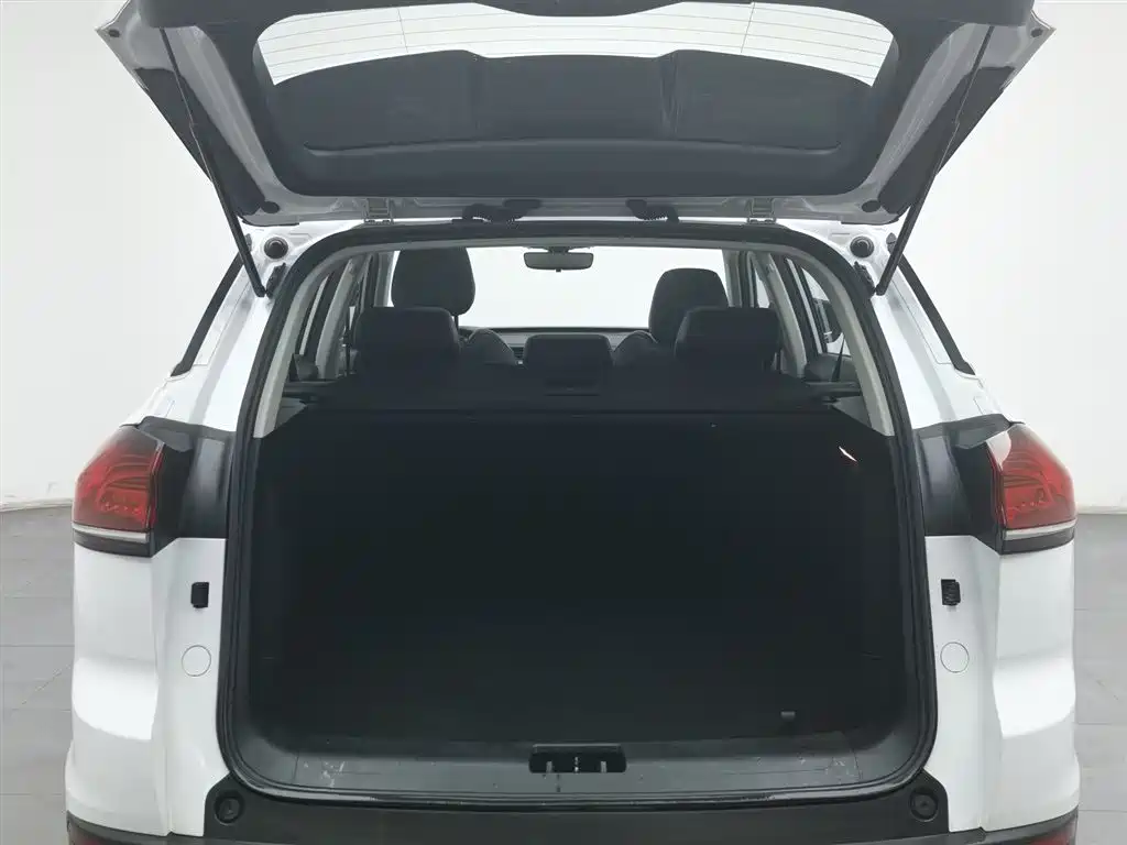 GEELY AUTOMOBILE BOYUE