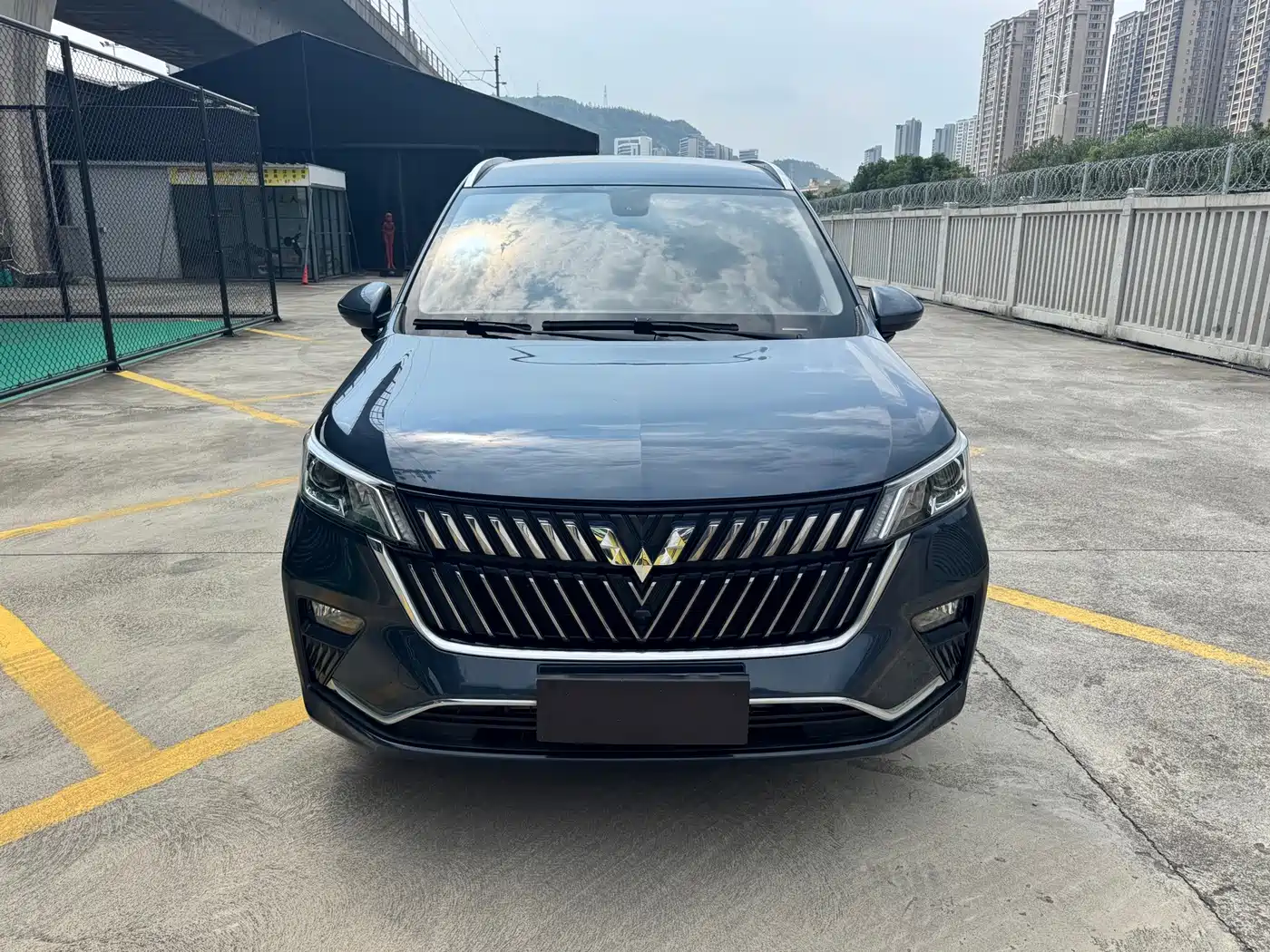 Wuling Motors Wuling Jiachen 2024 2022 1.5T CVT Smart Luxury