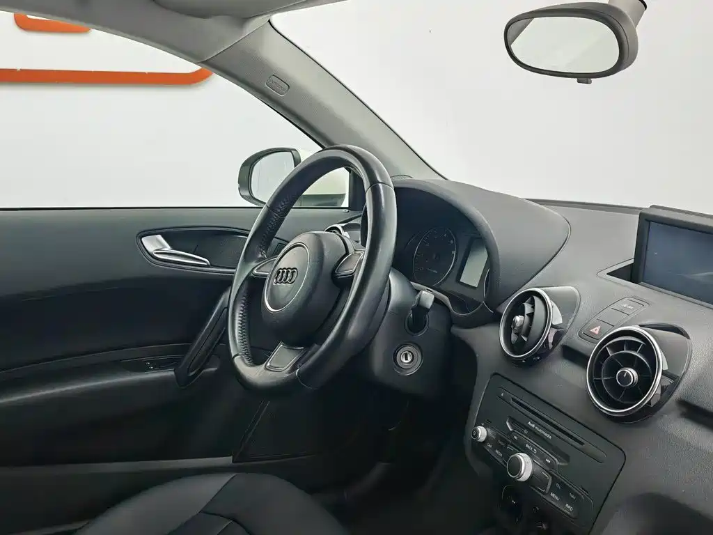 Audi A1 2013 2012 1.4 TFSI Urban